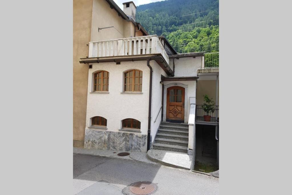 فيلا Bezauberndes Haus Fuer Erholsame Ferien Im Puschlav Campascio المظهر الخارجي الصورة
